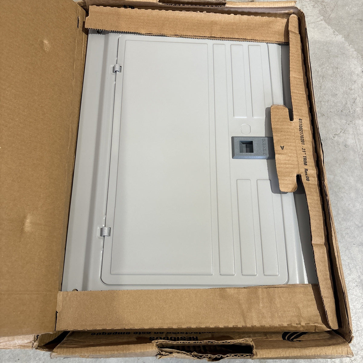 Siemens PN Series 125A 16-Space 32-Circuit Main Lug Load Center Panel4