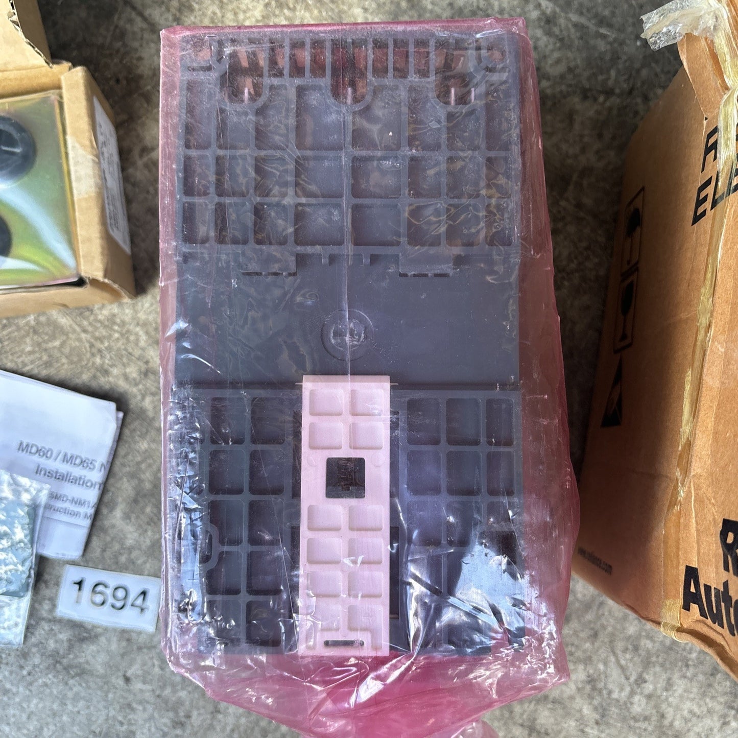 Reliance Electric MD65 AC DRIVE 6MB200P5 0.5HP 0.4kW 6MDBN 2P3102 NEW8