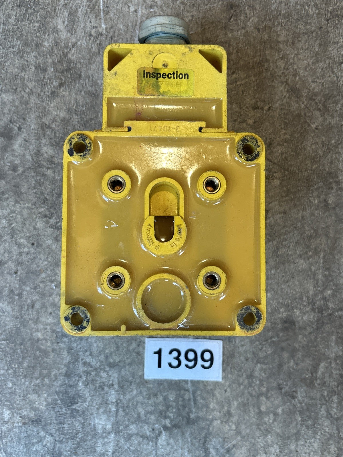 Turck inductive sensor Model Ni60 K90SR VN4x2/F24