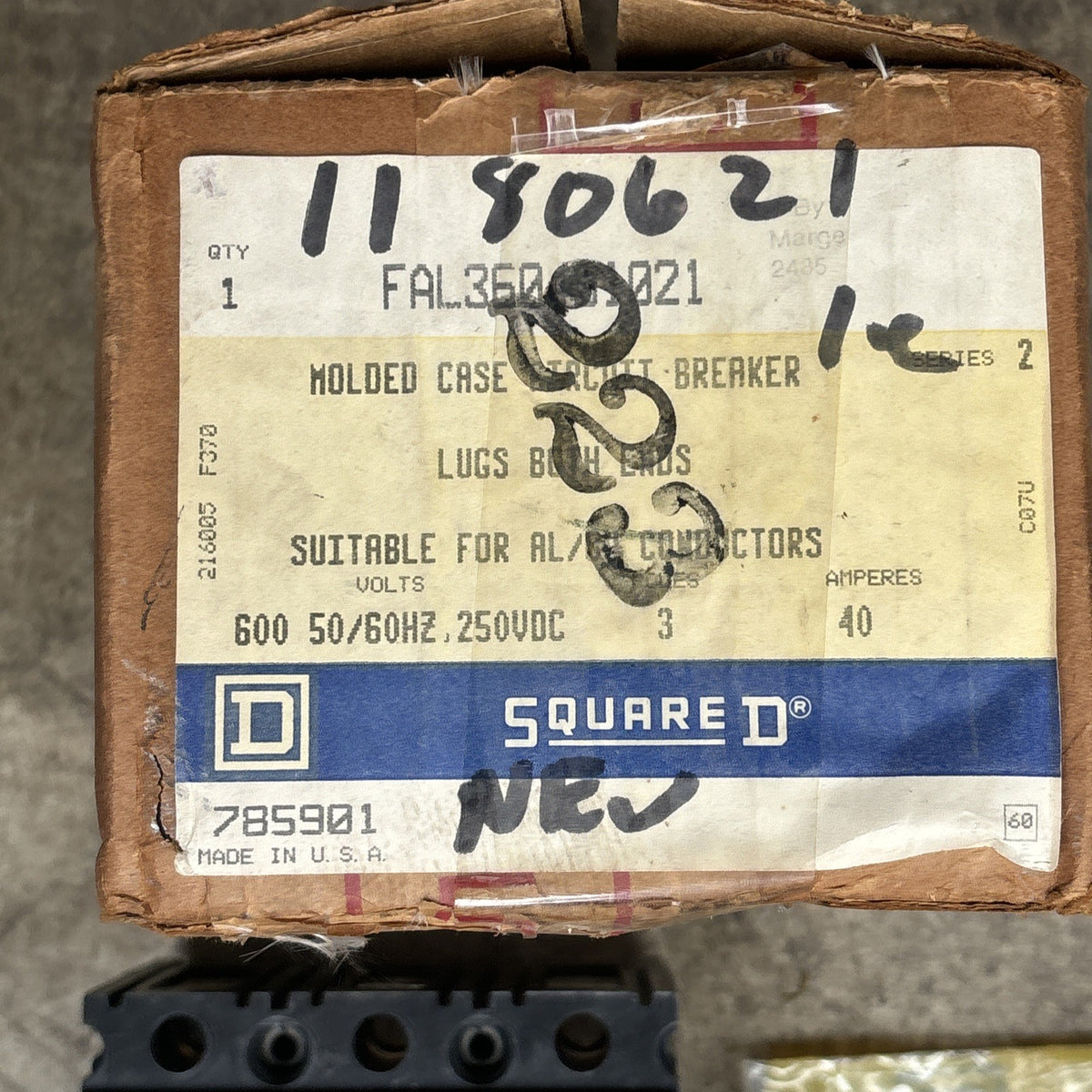 Square D FAL360401021 Interruttore circuito industriale 40 Amp 3 poli7