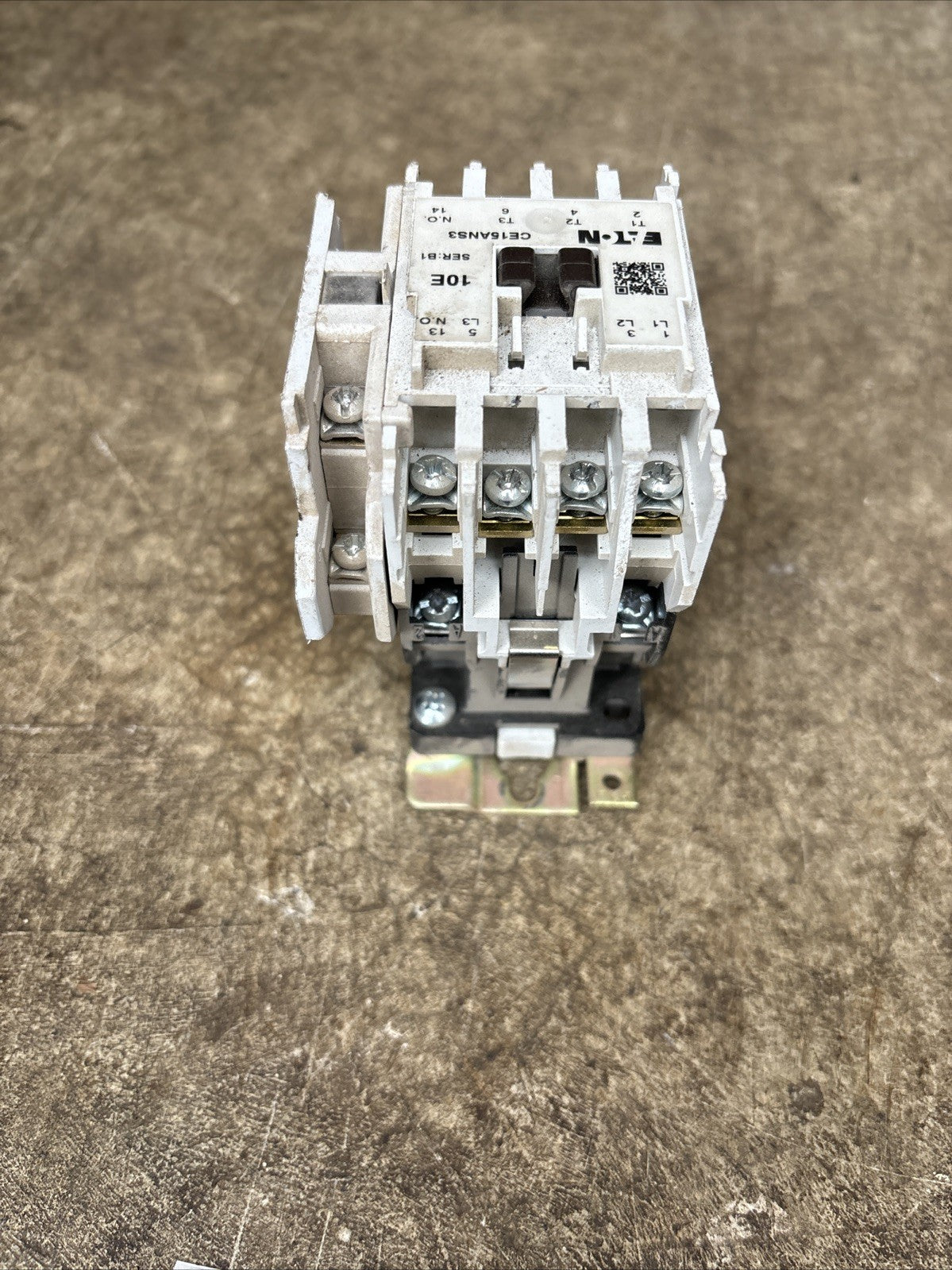 Eaton Contactor SER: N1 CE15DNS33