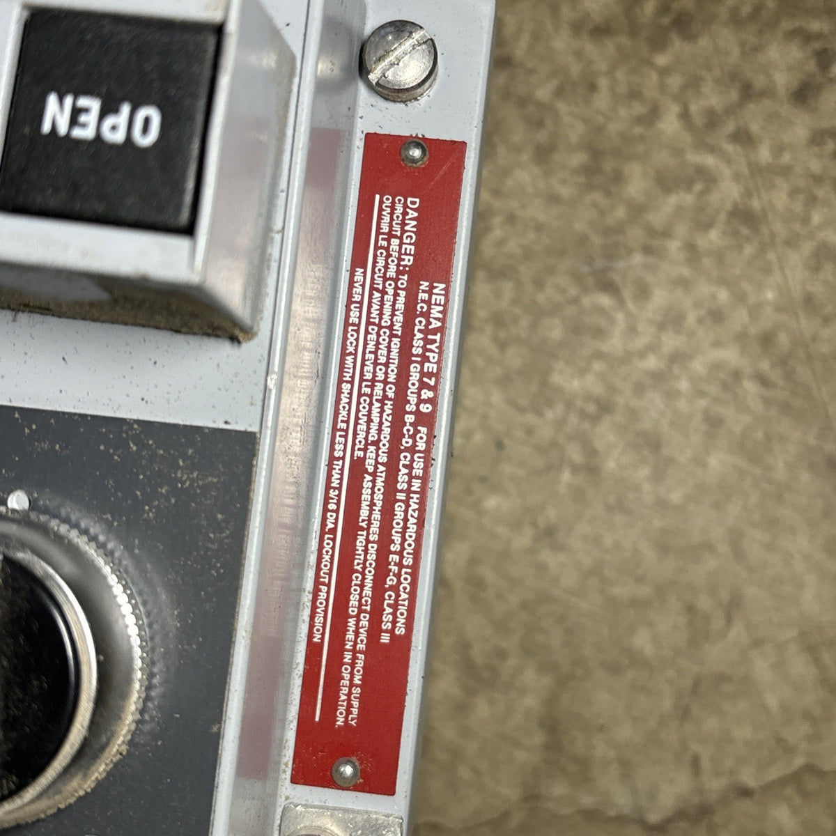 AllenBradley Cat 800H NP31, Bulletin 80, 800h DPH22AAXX57 Control Switch Station4