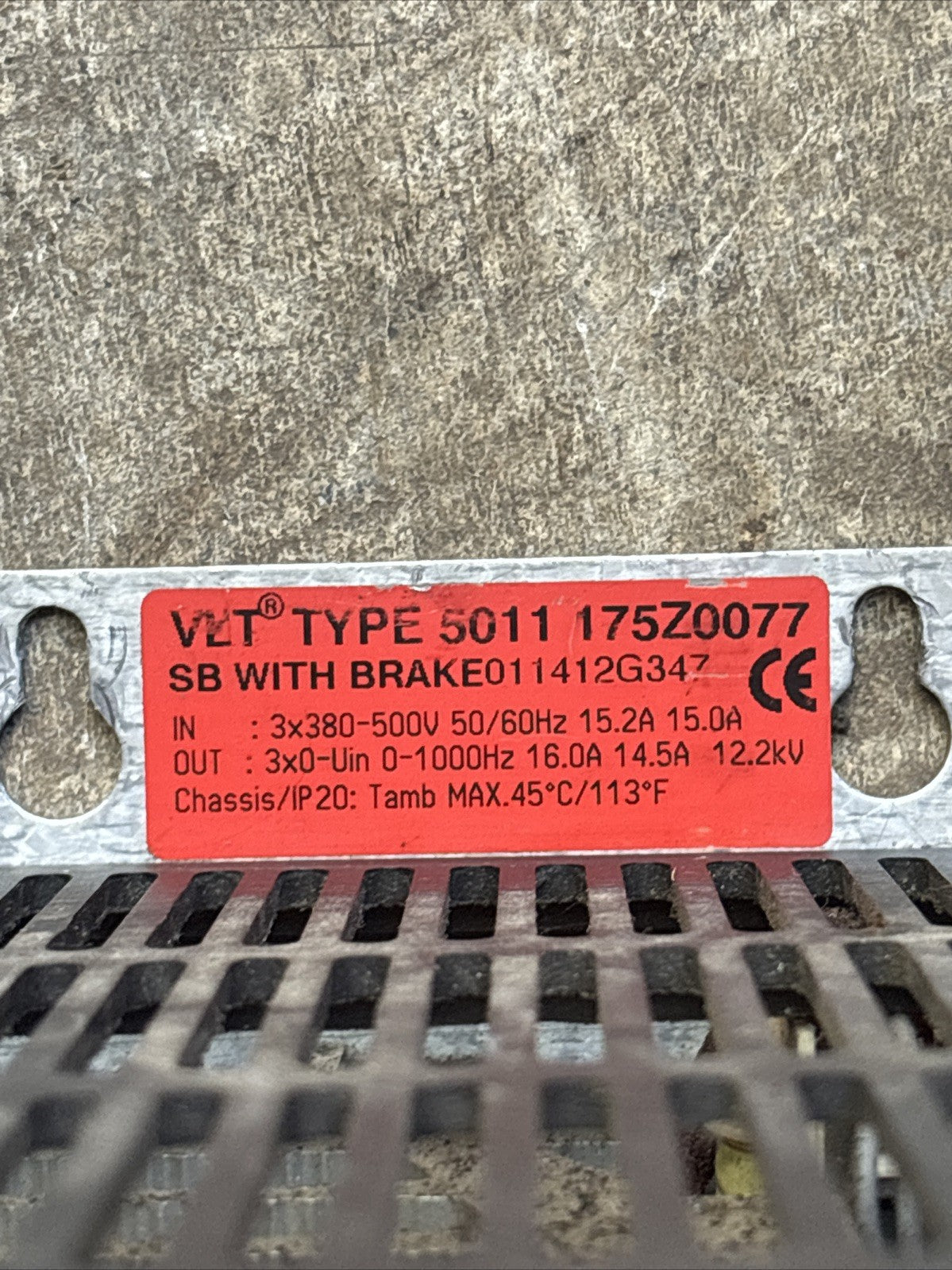 Danfoss 175Z0077 VLT Type 5011 SB With Brake Frequency Converter4