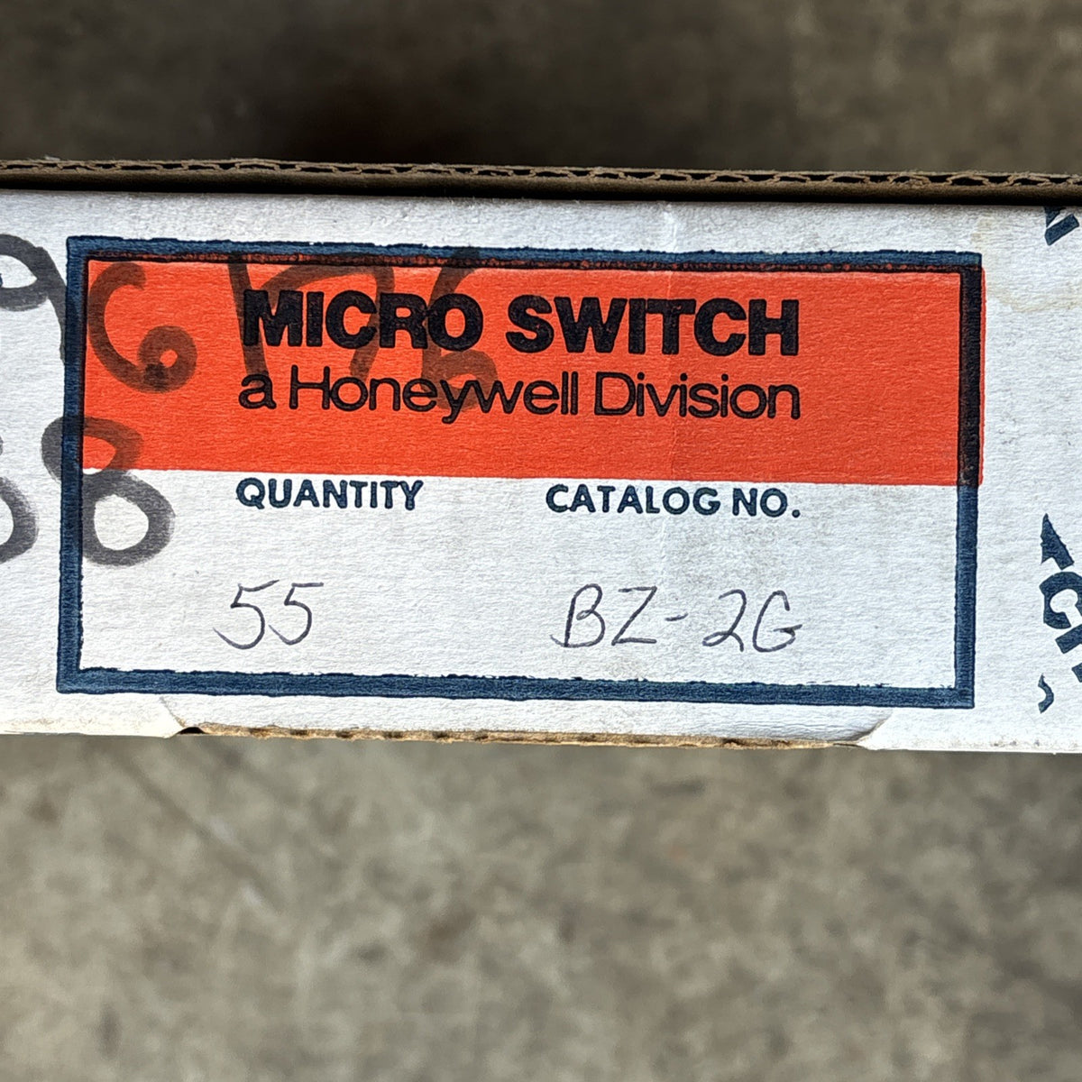 LOT OF 55 HONEYWELL BZ 2G A2 MICROSWITCH NEW4
