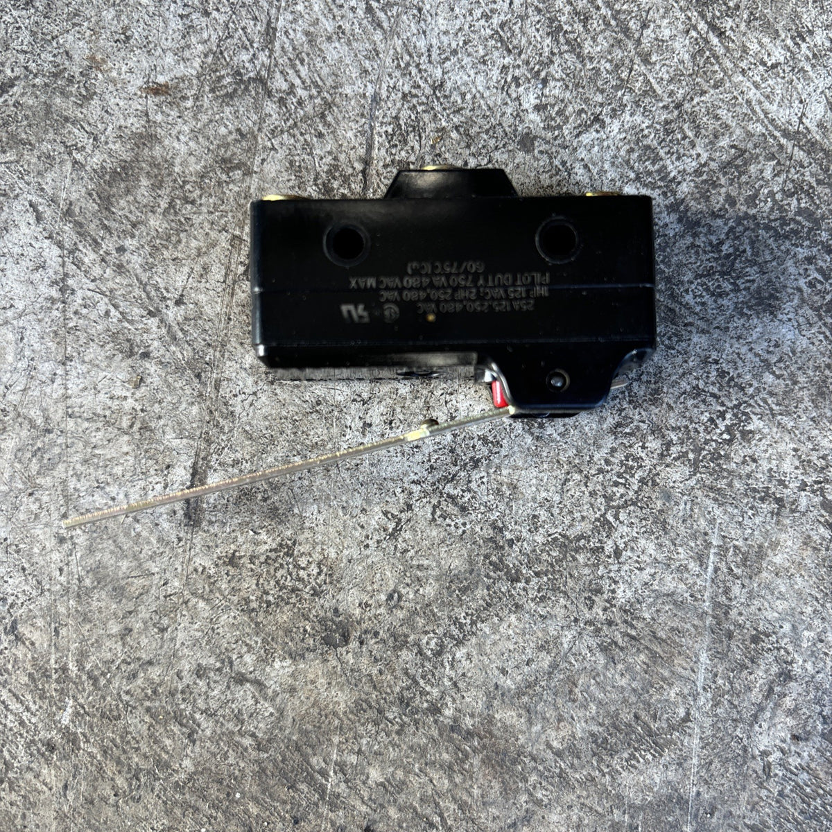 NEW BOX OF 10 HONEYWELL BE 2RV A2 MICRO LIMIT SWITCH PILOT DUTY 25A 125/250/480V5