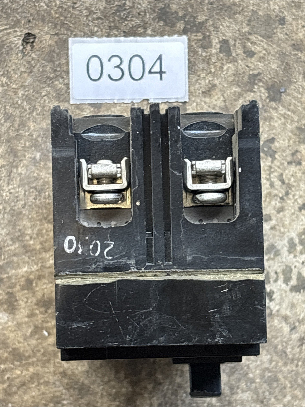 GENERAL ELECTRIC TEB122030 CIRCUIT BREAKER 30A 2 POLE 240VAC3