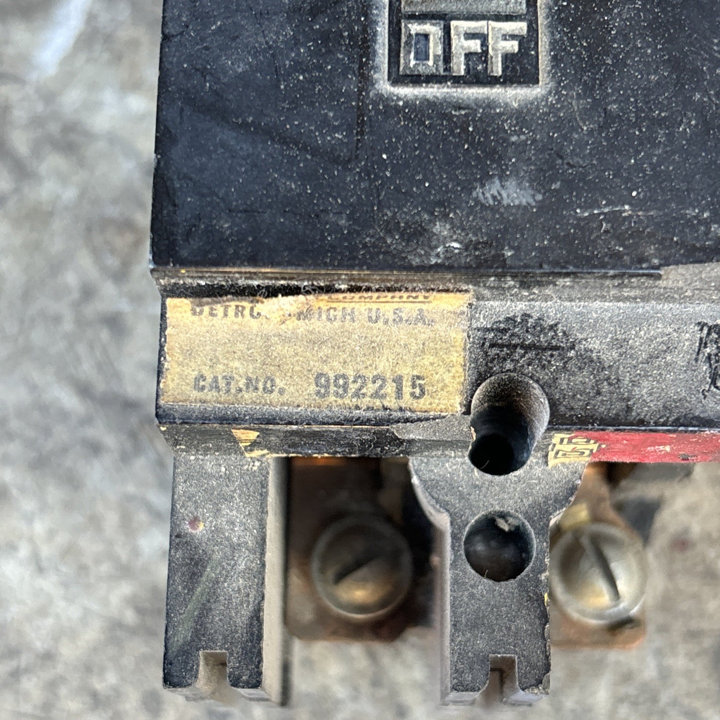Square D 992215 15 Amp Circuit Breaker1
