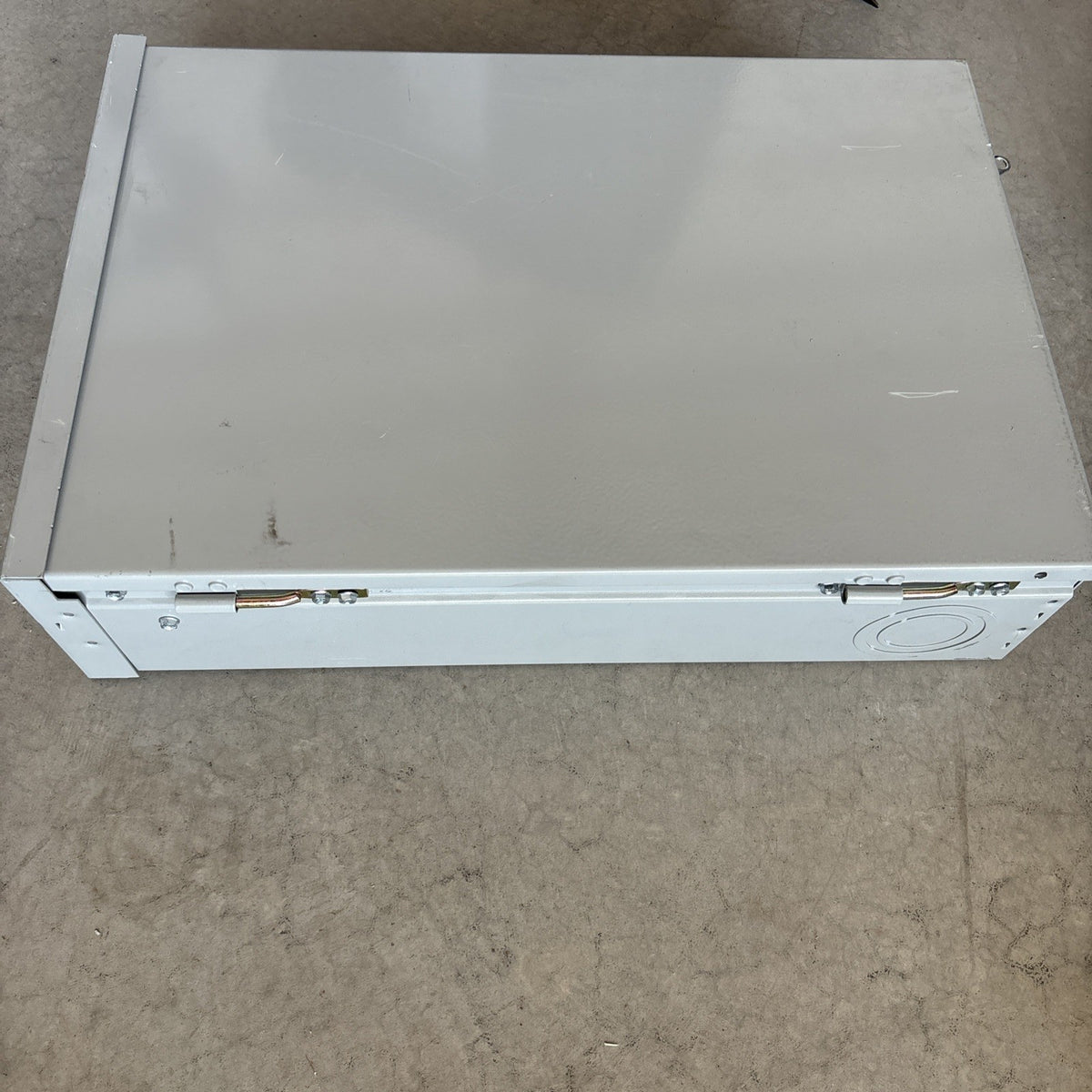 Eaton CHP24L125R Load Center Main Lug 125A 120/240V 1 P 24 Spaces 48 Circuits8
