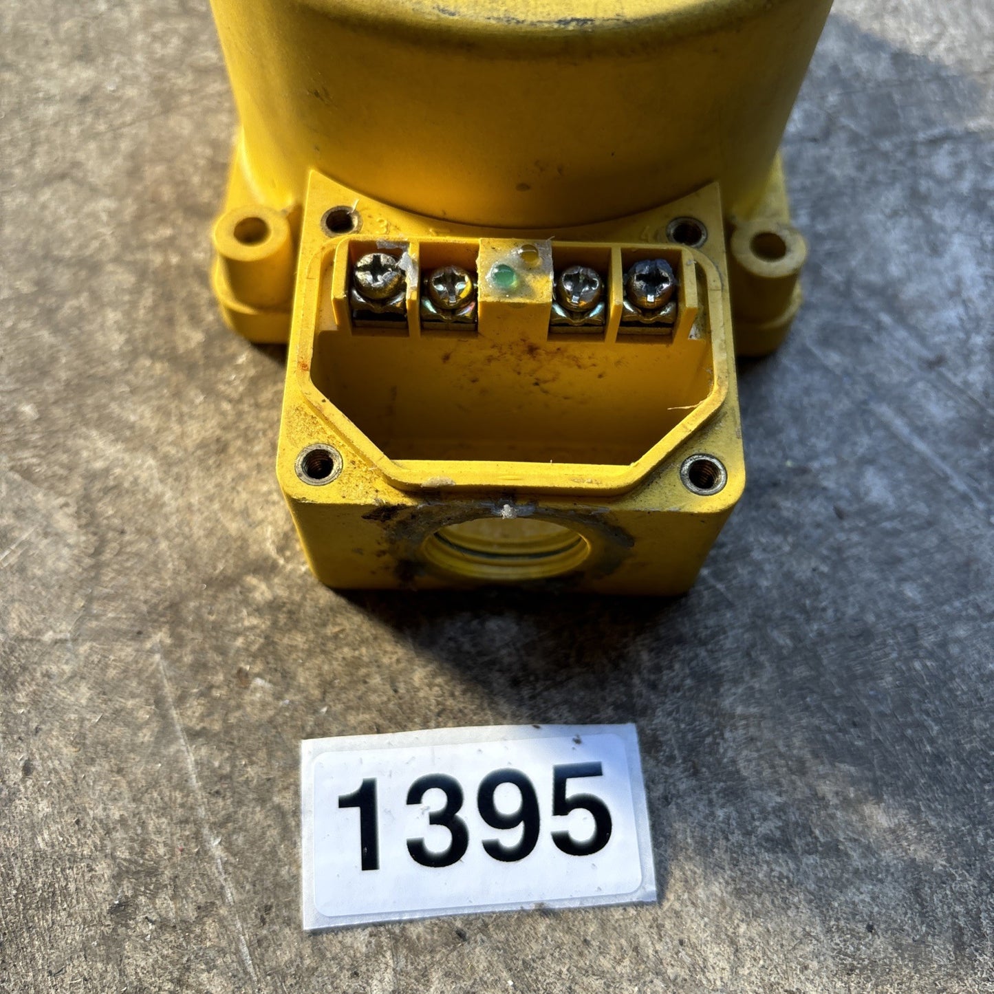 TURCK NI60 K90SR VN4X2 B1141 / NI60K90SRVN4X2B1141 (NEW NO BOX)2