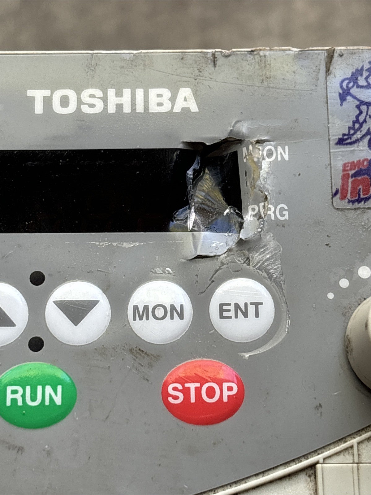 Toshiba VFS9 4015PL WN(1) VFD 0.5/400Hz 2Hp 380/500v 4.1A 3Ph In1