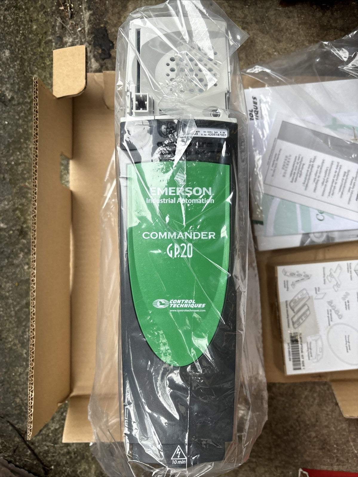 EMERSON CGP1403 SERVO AMPLIFIER NEW IN BOX4