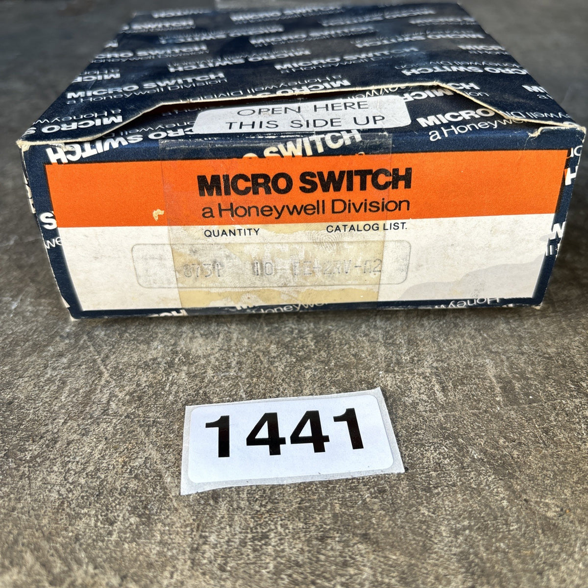 NEW BOX OF 10 HONEYWELL BE 2RV A2 MICRO LIMIT SWITCH PILOT DUTY 25A 125/250/480V1