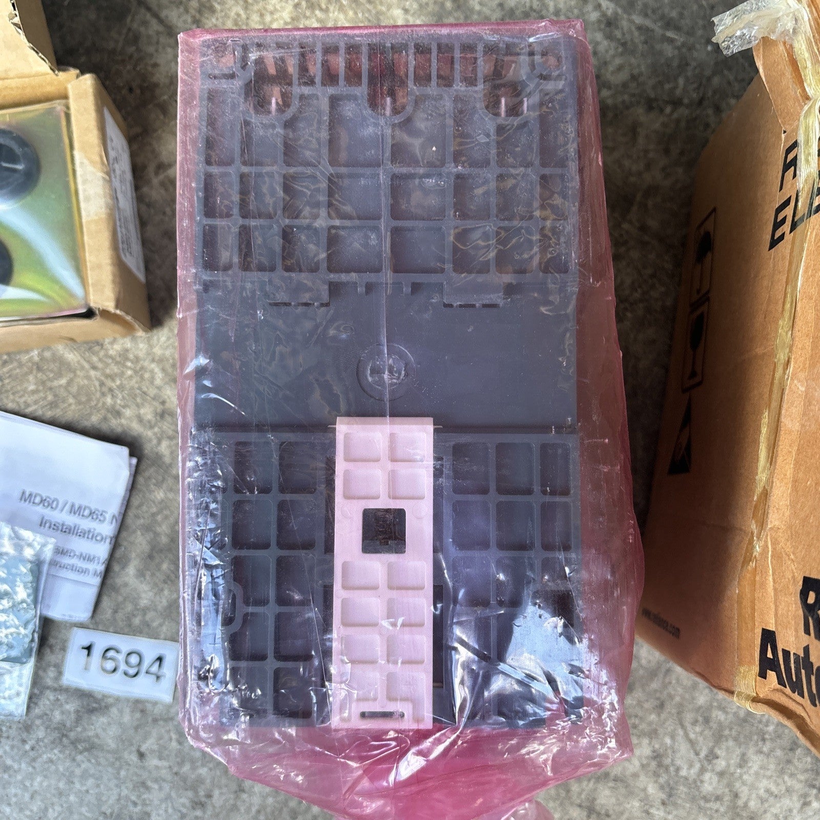 Reliance Electric MD65 AC DRIVE 6MB200P5 0.5HP 0.4kW 6MDBN 2P3102 NEW8