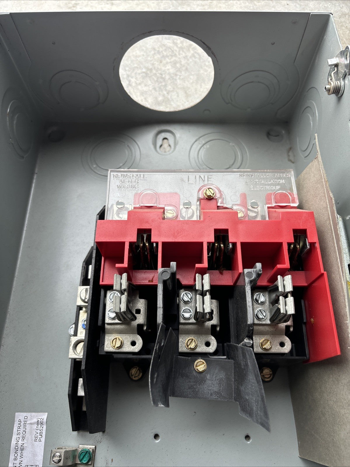 DH323NGK Eaton Cutler Hammer 100A Fusible Switch 240V4