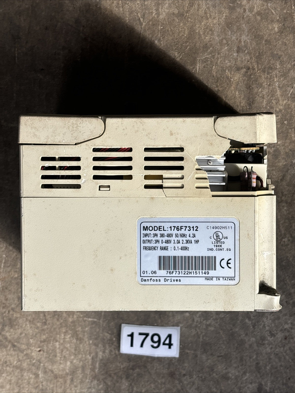 DANFOSS 176F7312 1HP 460V AC DRIVE2