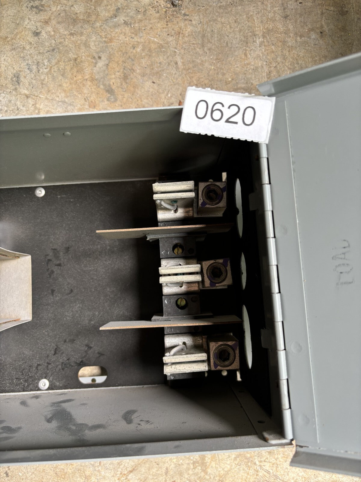 Westinghouse FDPS364R Fusible Panel Mount Switch 200 Amp 3 Pole 600 Vac4