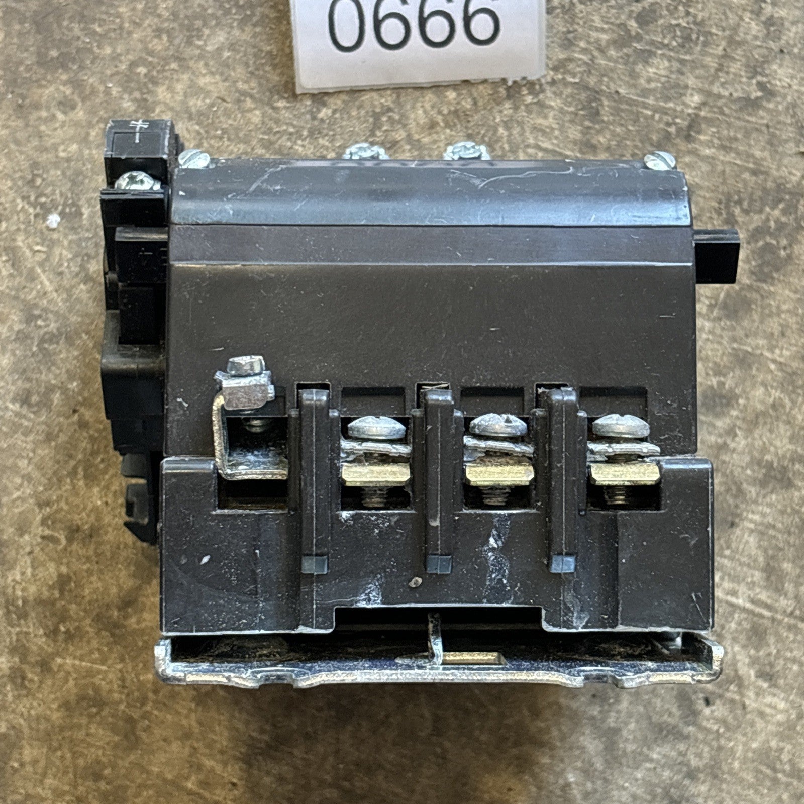 Siemens 14DU+32A* Starter 27 Amp, 3 P4