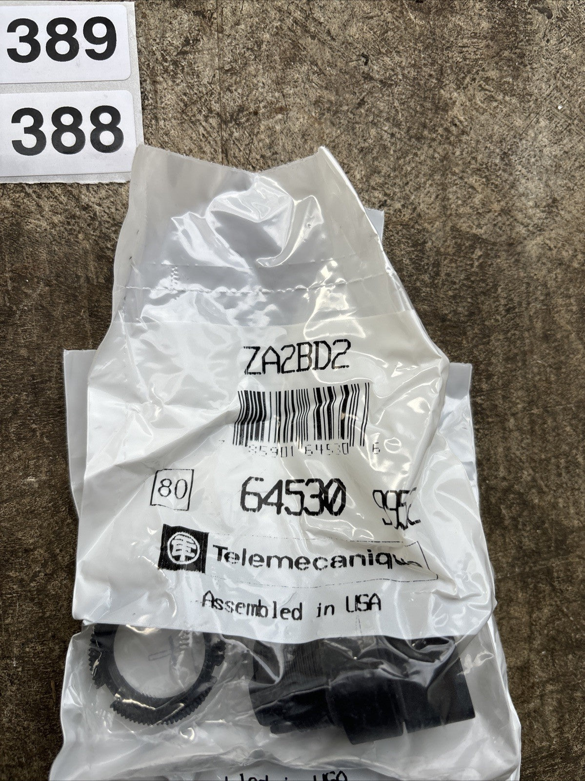 NEW IN BAG TELEMECANIQUE 2 POSITION MAINTAINED SELECTOR SWITCH ZA2 BD2 Lot Of 101