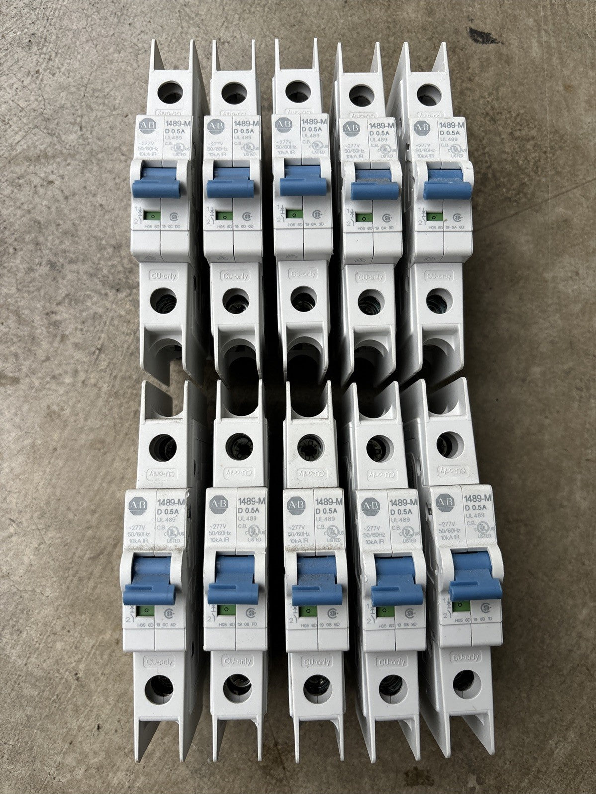 ONE USED ALLEN BRADLEY 1489 M1C005 CIRCUIT BREAKER, 1P, 0.5A. Lot Of 100