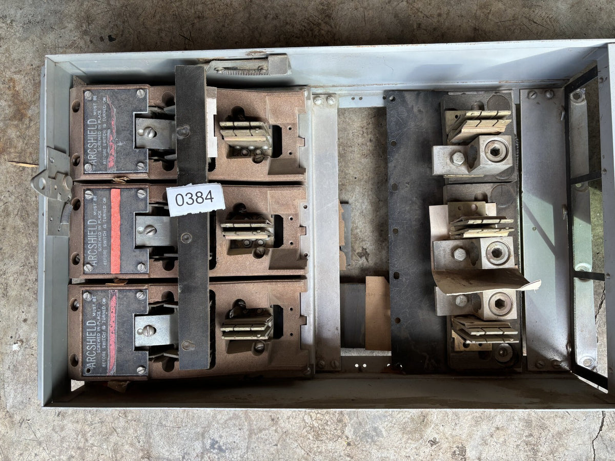 General Electric THFP365 Panelboard Unit Type QMR 400 Amp 600 Volts2