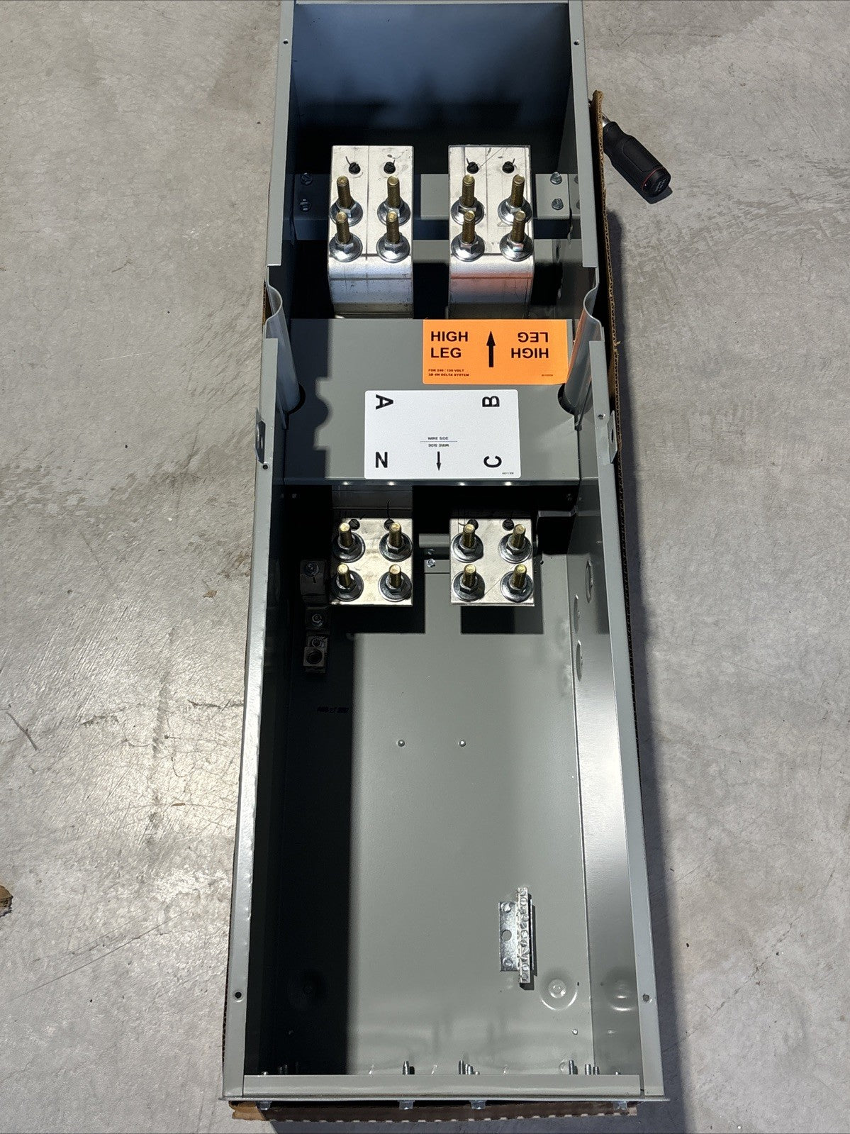 Siemens 800A 3ph Tap Box WTB3800CU Power Mod 120/240V1