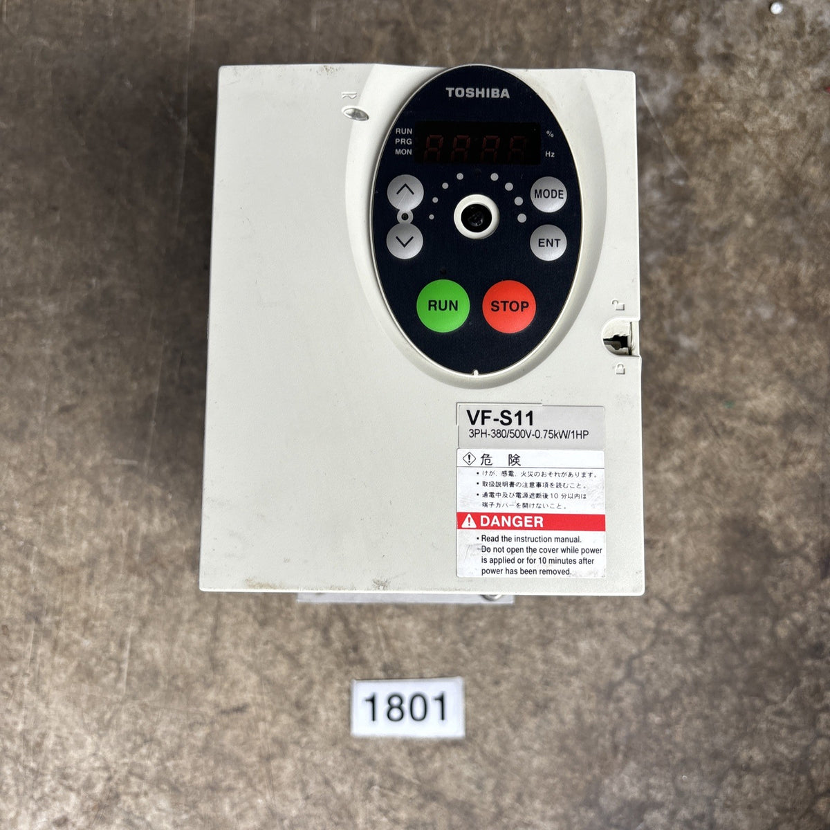 TOSHIBA VFS11 4007PL WN (R5) TRANSISTOR INVERTER 1HP (H) MISSING KNOB/SCREW0