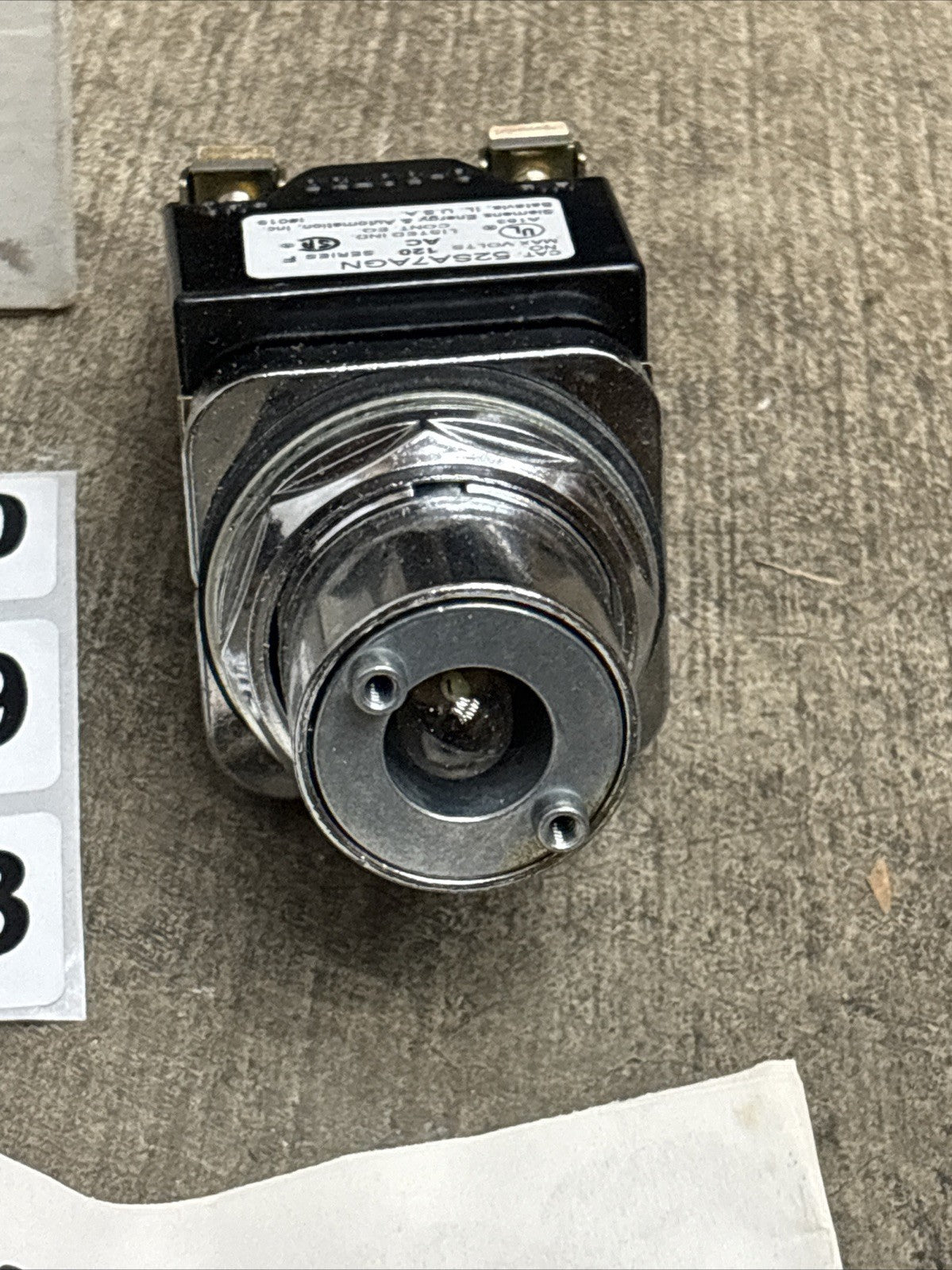 NEW FURNAS OIL TIGHT ILLUM. SELECTOR OPERATOR 52SA7AGN POSITION CONTROL F SER.3