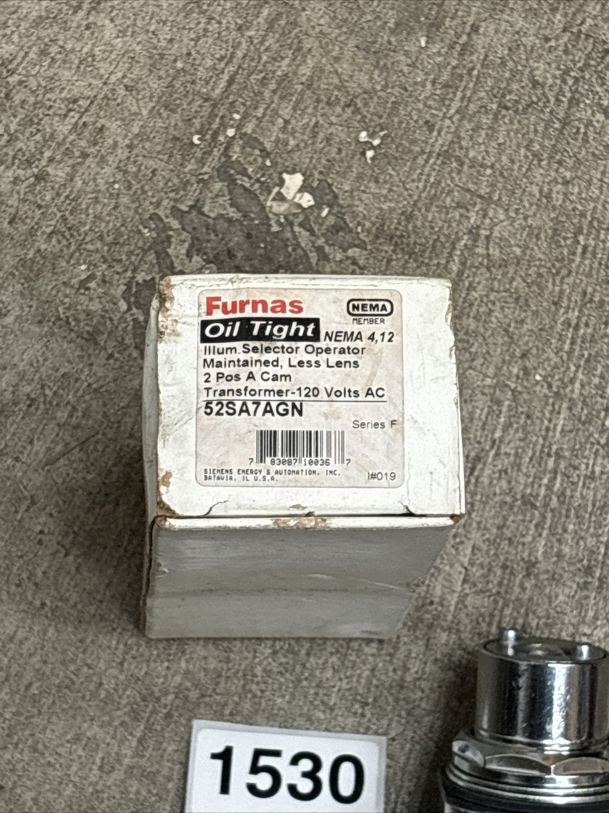 NEW FURNAS OIL TIGHT ILLUM. SELECTOR OPERATOR 52SA7AGN POSITION CONTROL F SER.1