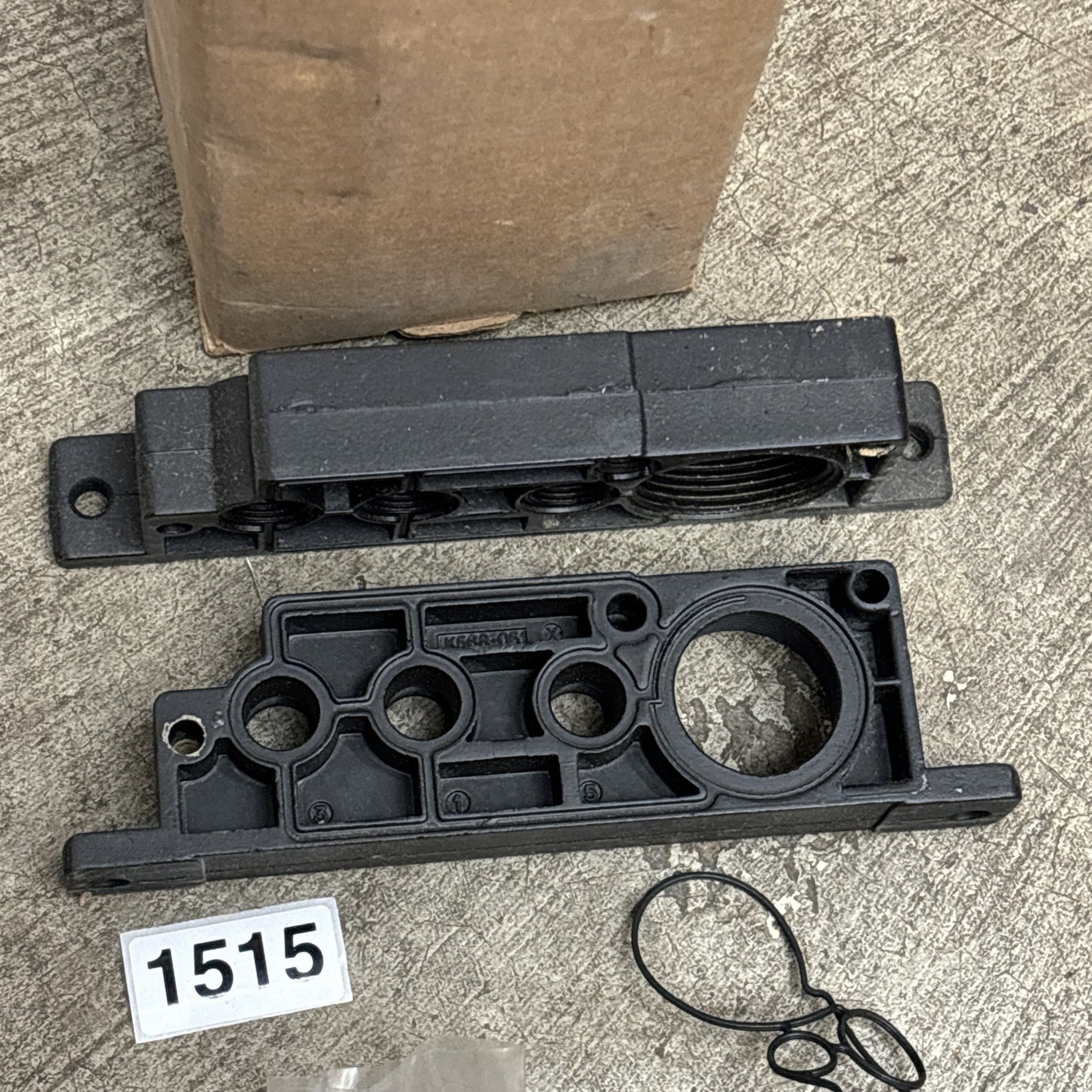 NEW PARKER K122022 END PLATE PORT ADAPTER KIT3