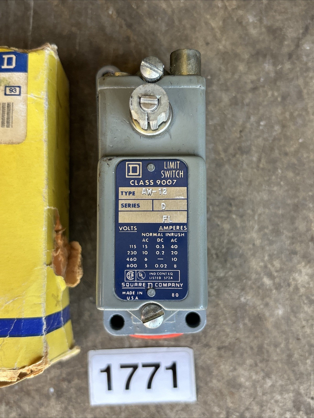 NEW SQUARE D 9007 AW 12/D LIMIT SWITCH 600VAC 8A 80762 *READ*1