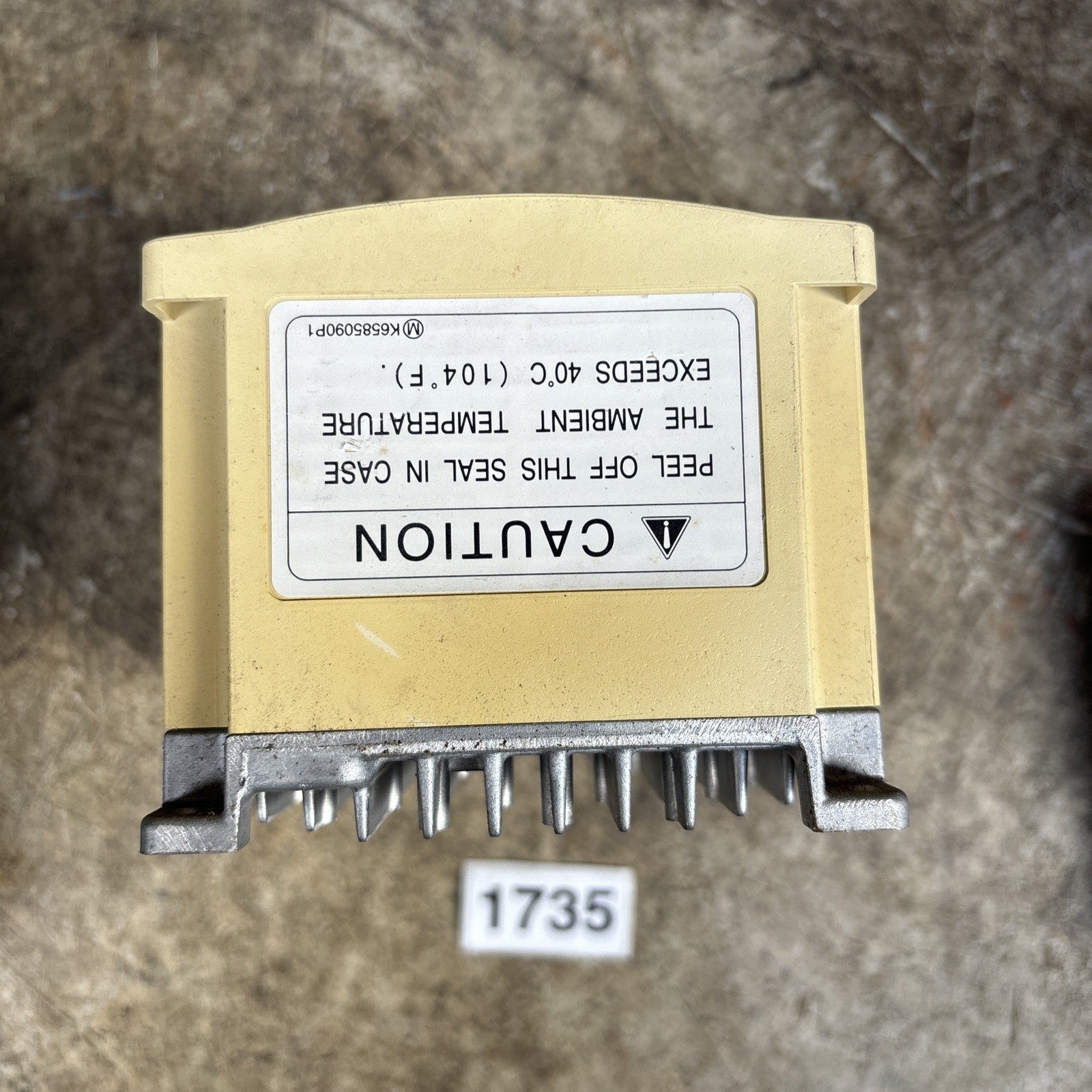 Toshiba VFS7 2004UP Transistor Invertor 3 Phase 3 Amp 200 230 Volts Works Read4