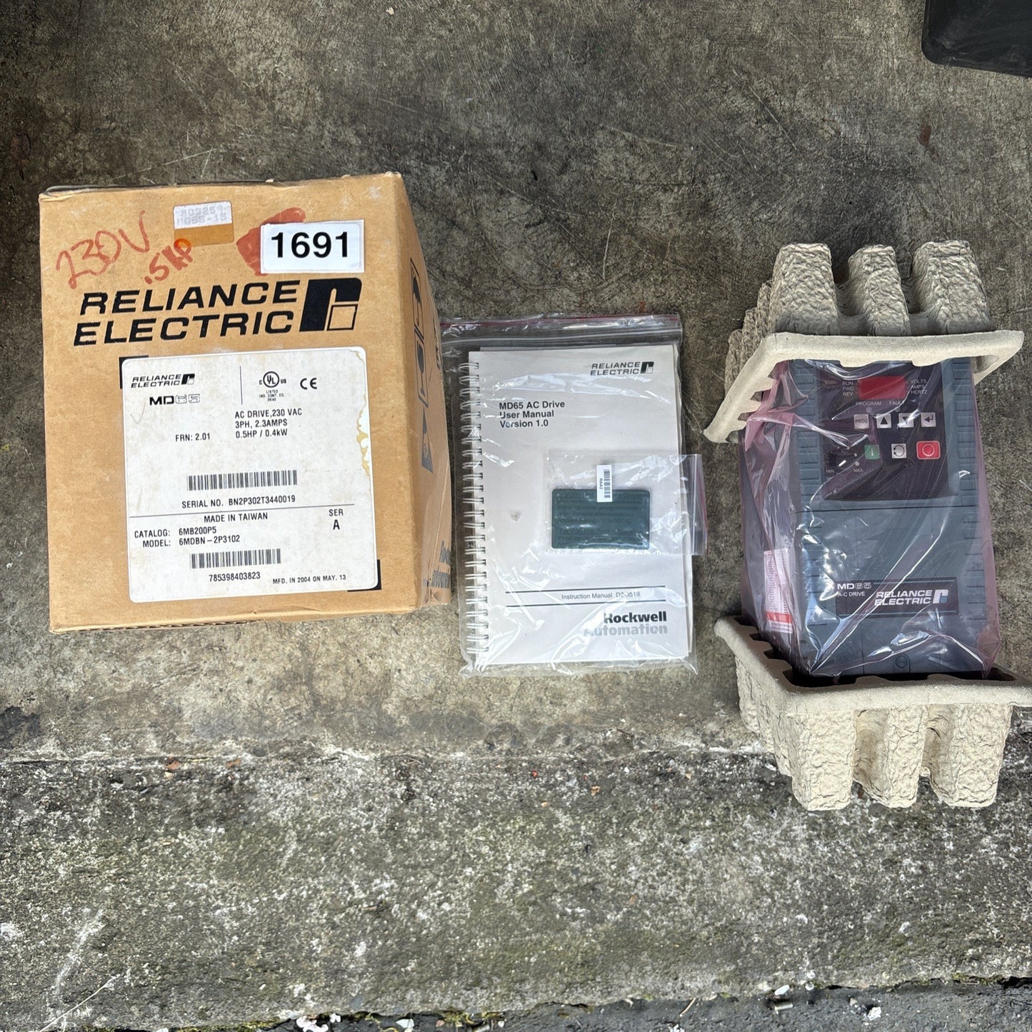 Reliance Electric MD65 AC DRIVE 6MB200P5 0.5HP 0.4kW 6MDBN 2P3102 NEW0