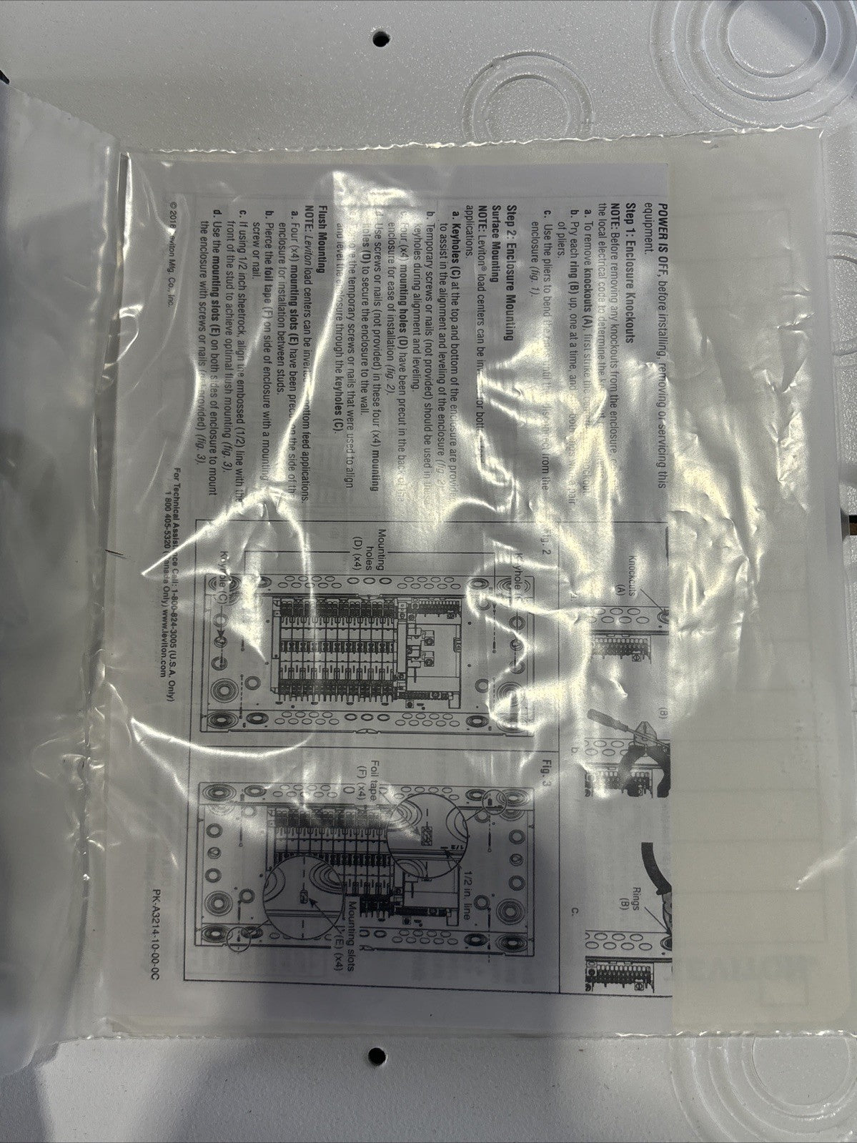Leviton 01B LP320 MB Indoor Load Center, 30 Spaces, 200 Amp Main Breaker W/Door5