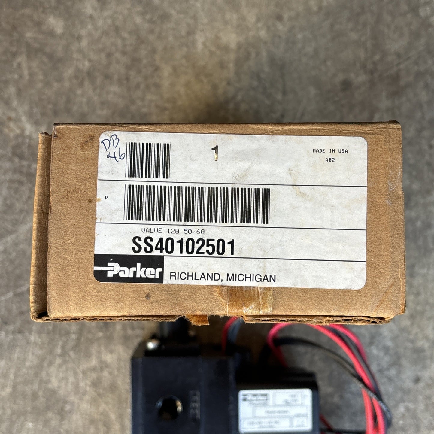 NEW PARKER SS40102501 PNEUMATIC SOLENOID VALVE 120VAC 150PSI NEW1