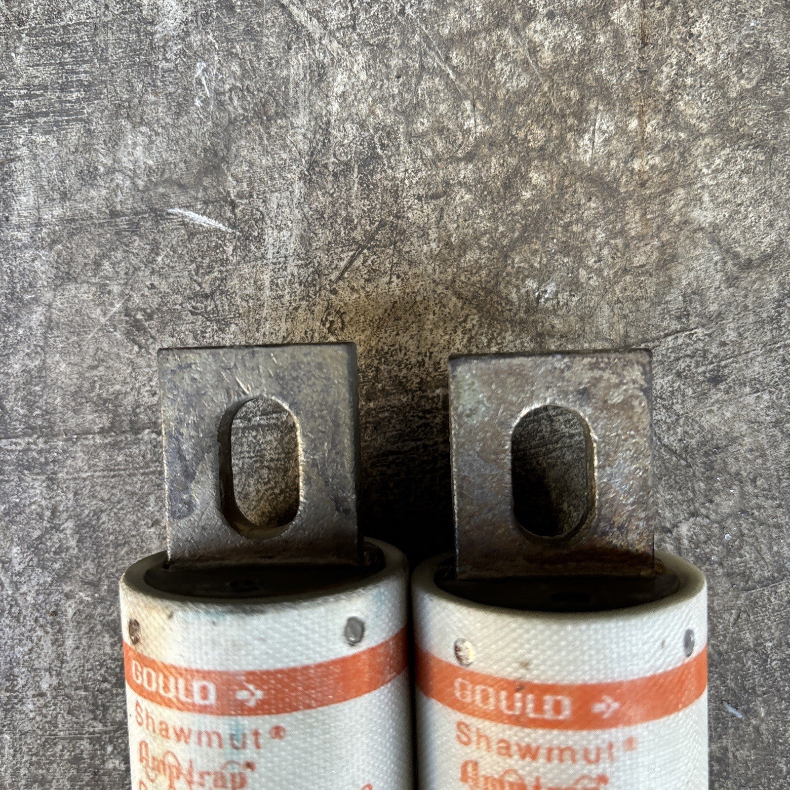 LOT OF 2 GOULD SHAWMUT A25X400 AMPTRAP FUSE, 400A 250V3