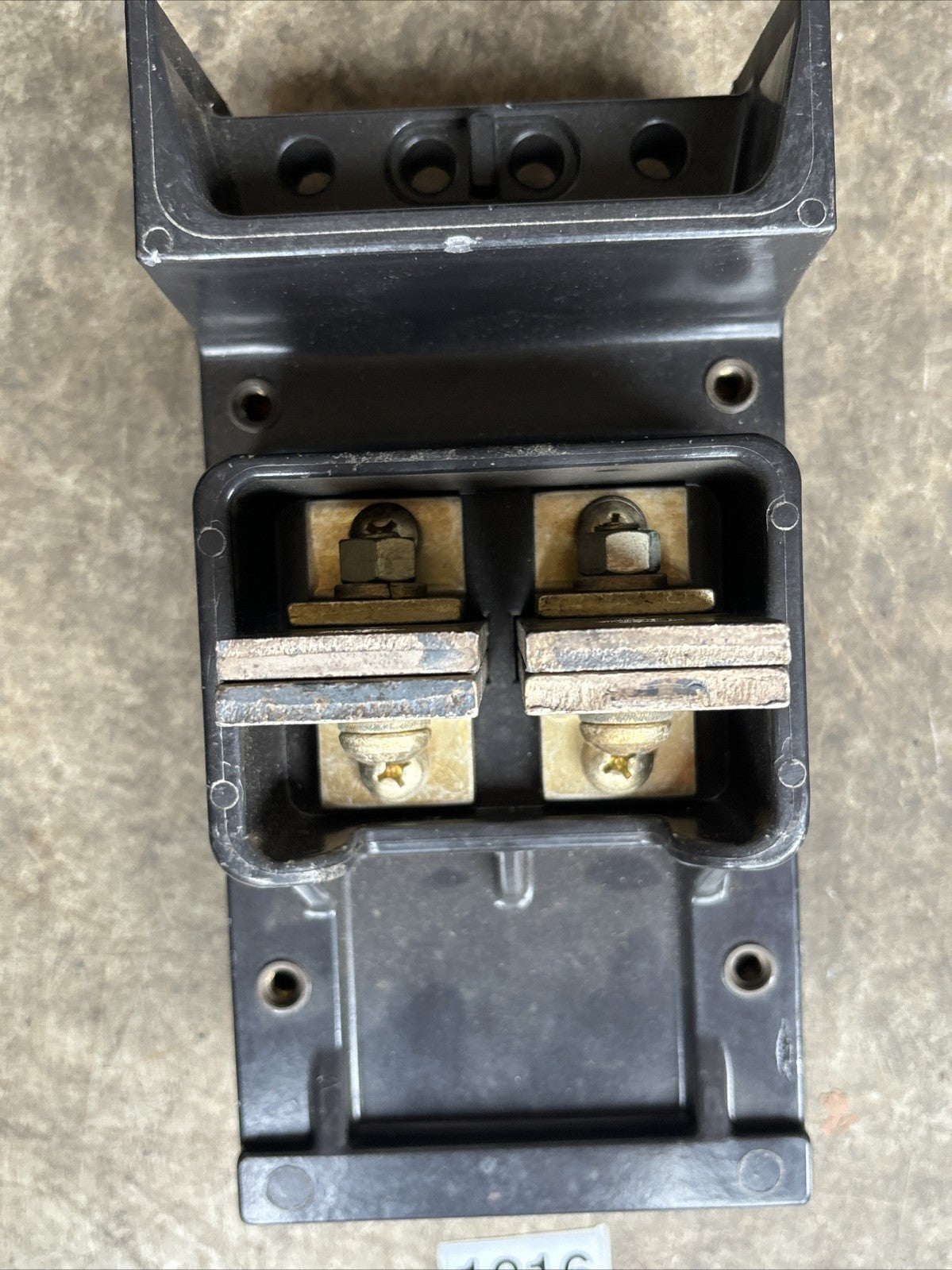 701442   BLACK UPPER POLE BASE MOLDING INSULATOR1