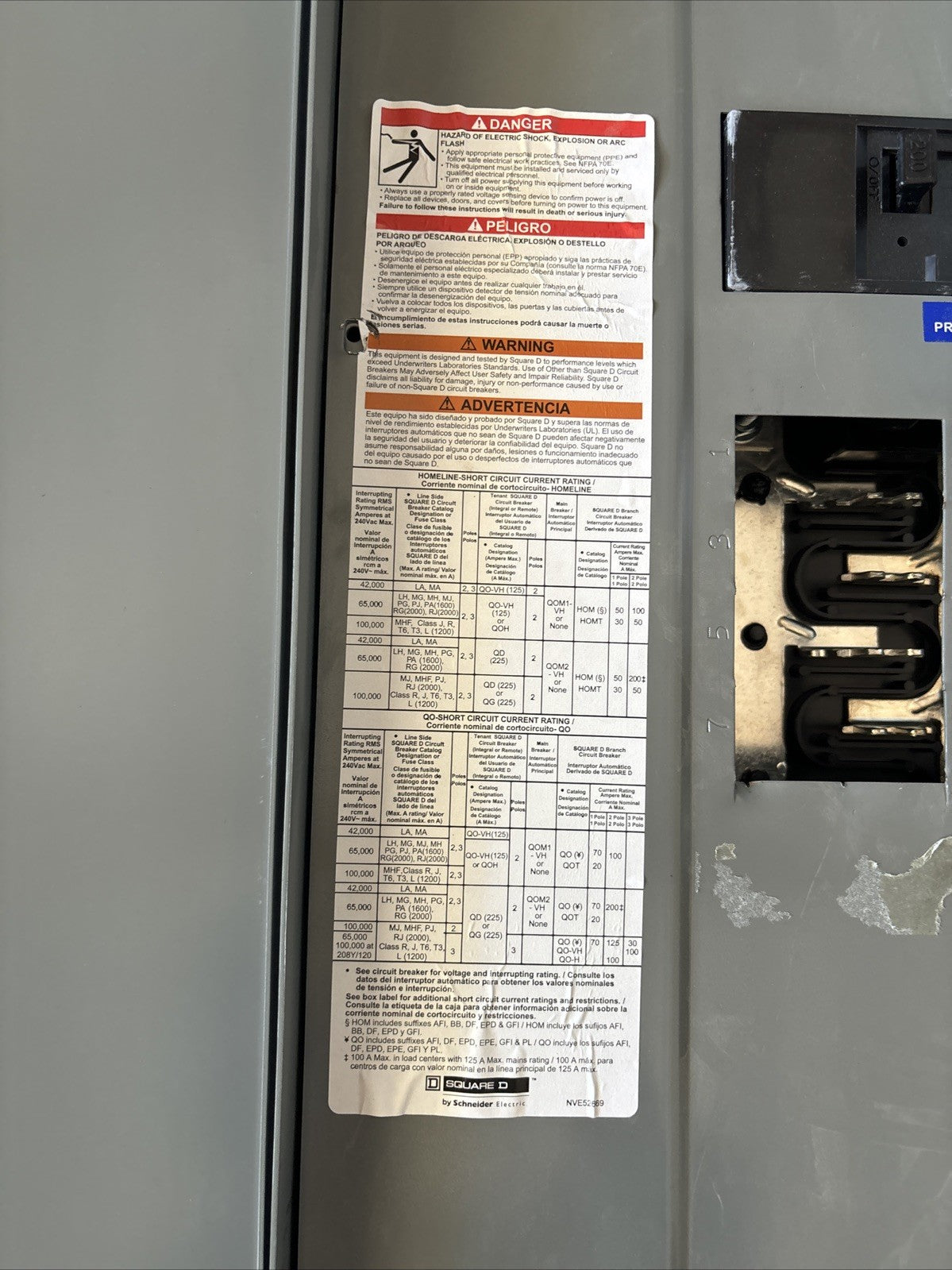 Square D BXH30RFT Homeline Load Center Panelboard 200A 1PH 8C MCB FT LUGS3