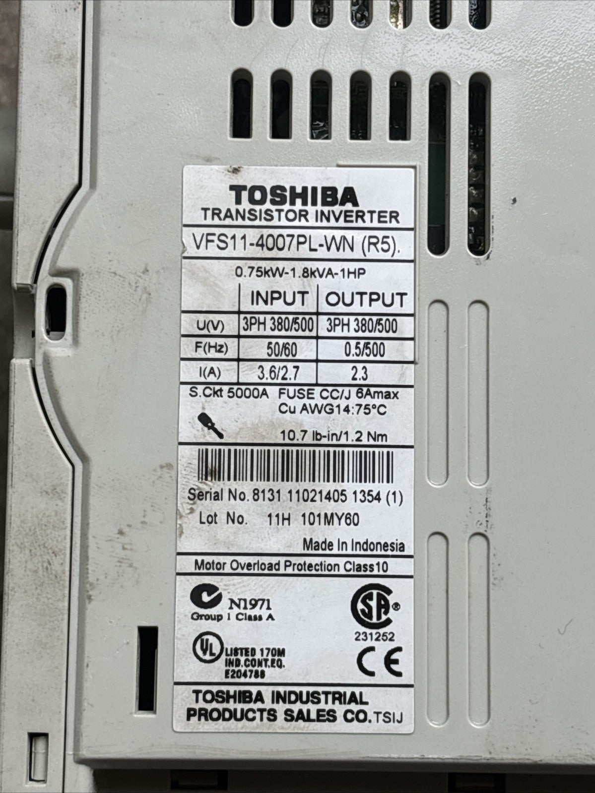 Toshiba Inverter VF S11 series VFS11 4007PL WN(R5) 0.75KW 380V Works, Damage1