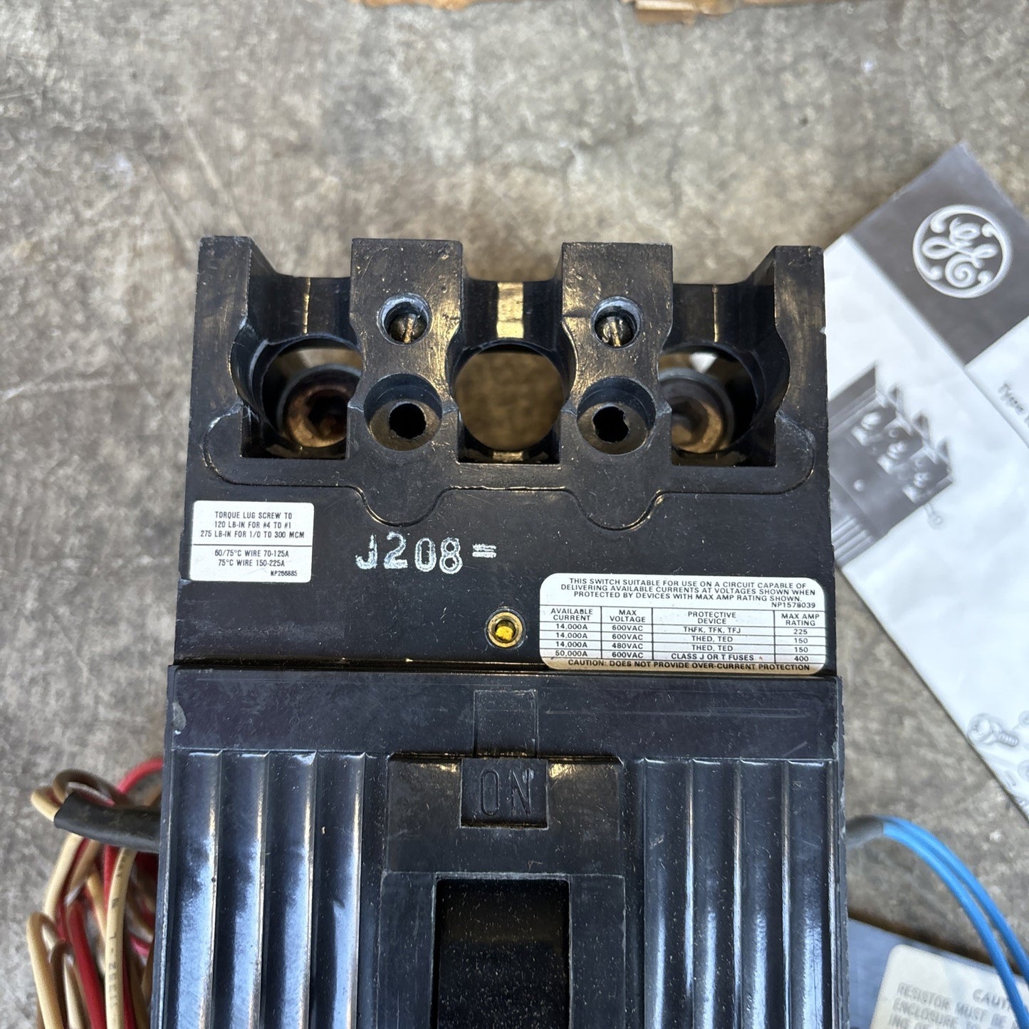 New Old Stock GE TFJ226Y225 Molded Case Switch 225 amp 2 Pole 600 volt w/ UVR4