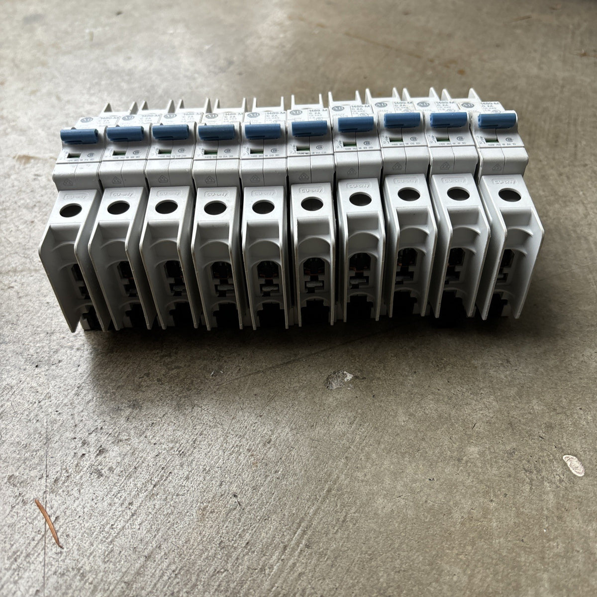 Allen Bradley 1489 M1C020 SER. D 2A Amp 277V Volt Din Rail  Breaker Lot Of 102