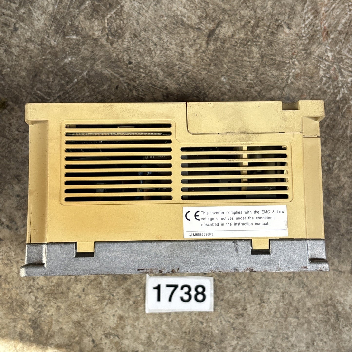 Toshiba VFS7 2004UP Transistor Invertor 3 Phase 3 Amp 200 230 Volts Works Read4