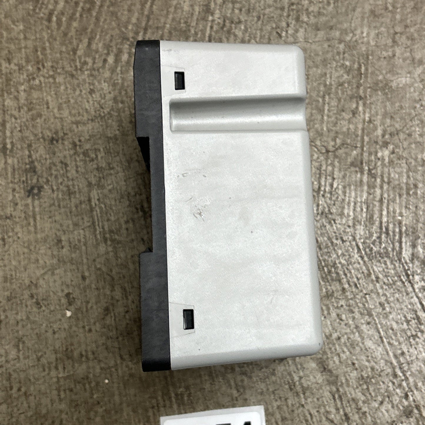 Allen Bradley 1492 REC15G Ser. A GFCI Receptacle (Tote 2)3