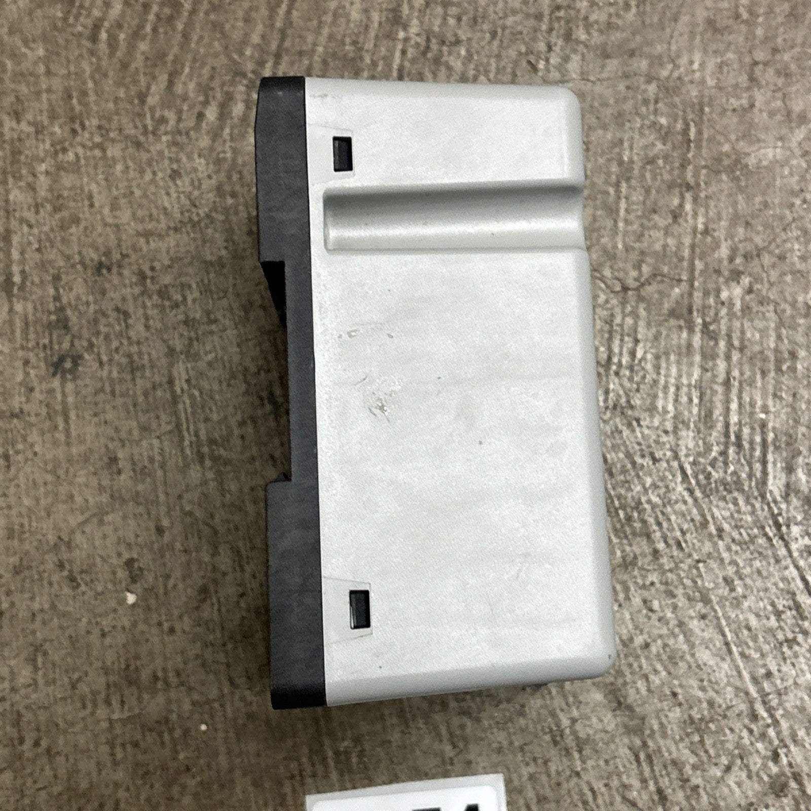 Allen Bradley 1492 REC15G Ser. A GFCI Receptacle (Tote 2)3