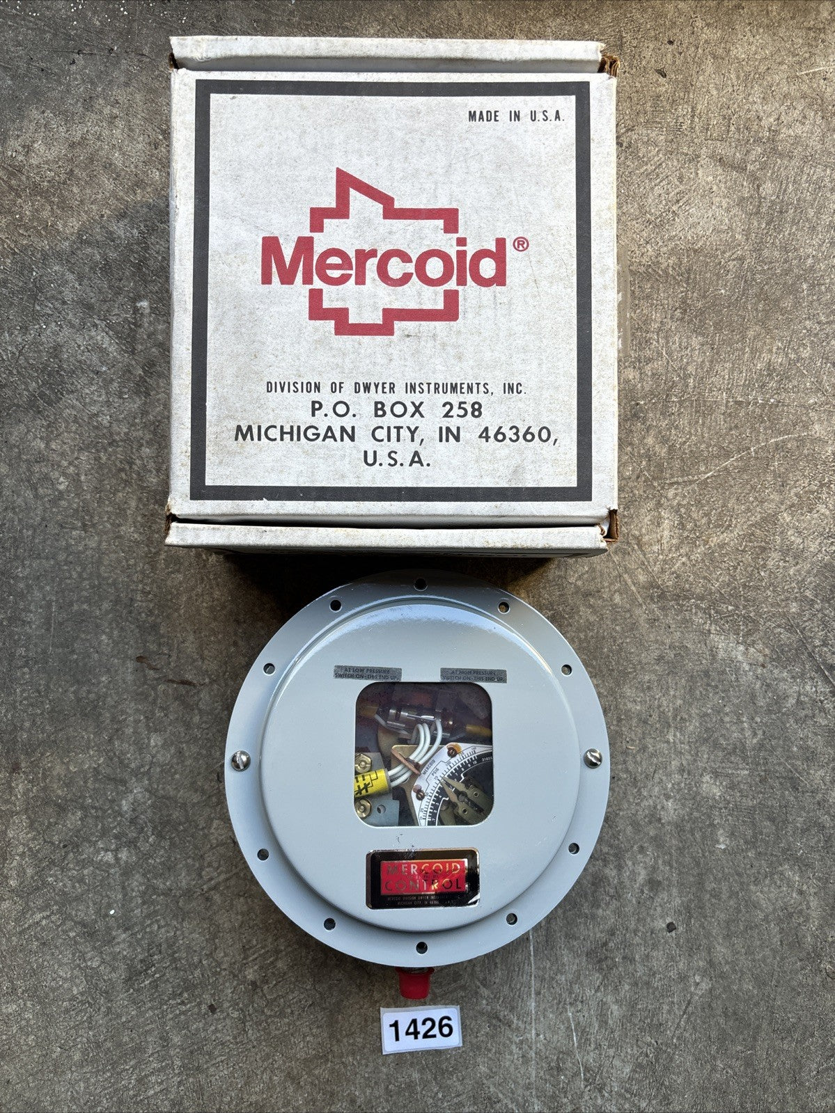SURPLUS Mercoid Control DAW 43 153 24E Differential Pressure Switch 10 150 PSI0