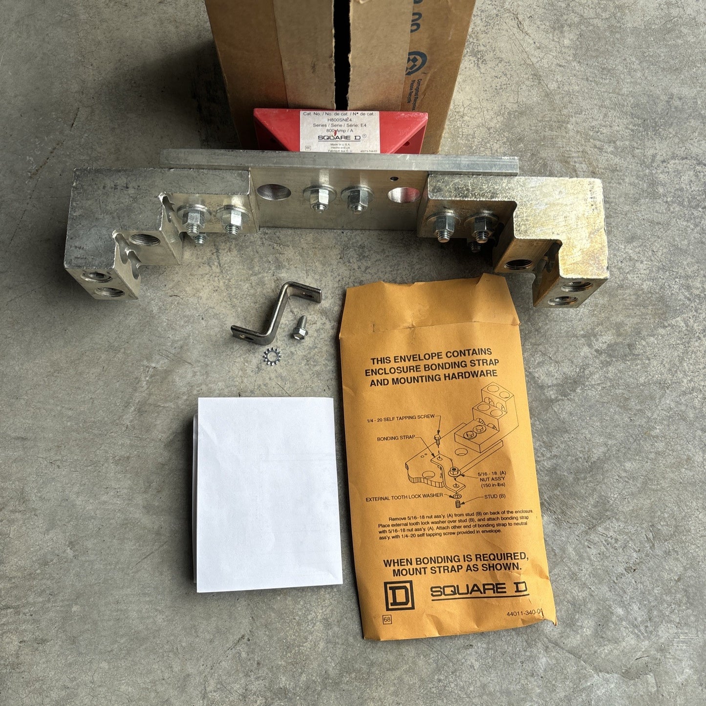 SQUARE D H800SNE4 INSULATED GROUNDABLE NEUTRAL KIT E04 SERIES New2