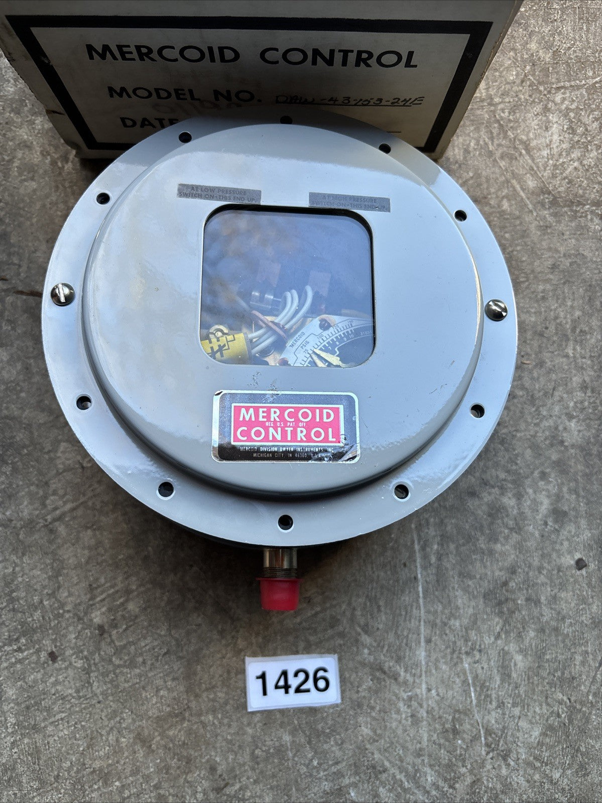 SURPLUS Mercoid Control DAW 43 153 24E Differential Pressure Switch 10 150 PSI1
