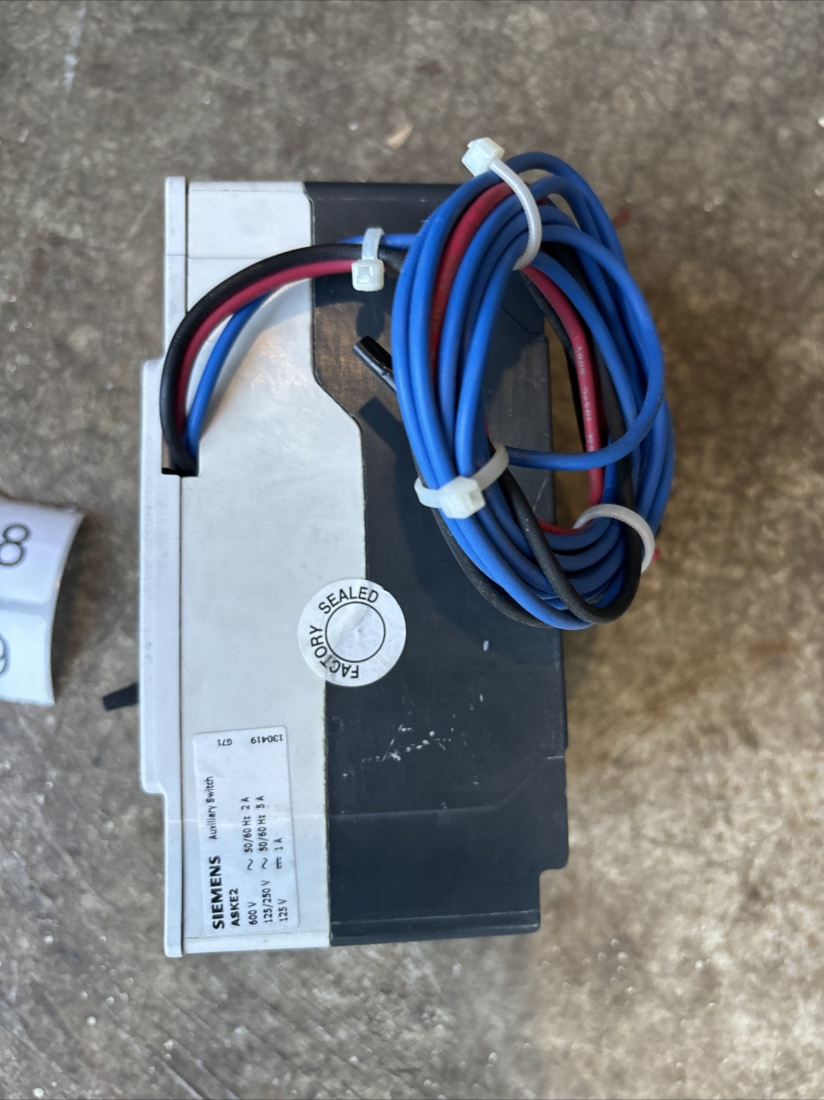 Siemens HEM3M003 3A Circuit Breaker HEM3M003L2