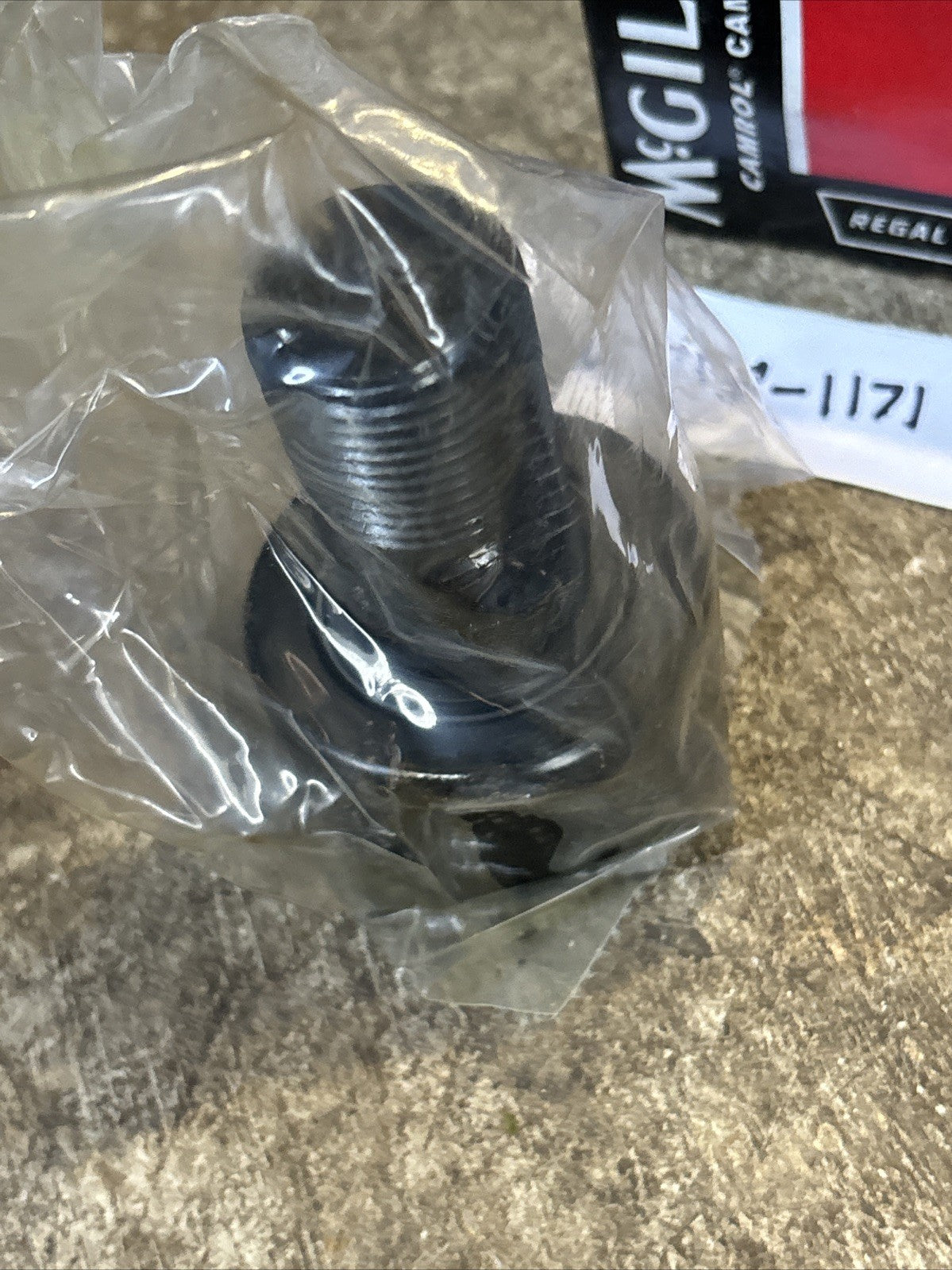 NEW MCGILL CFH 1 1/4 S CAM FOLLOWER 1 1/4"2