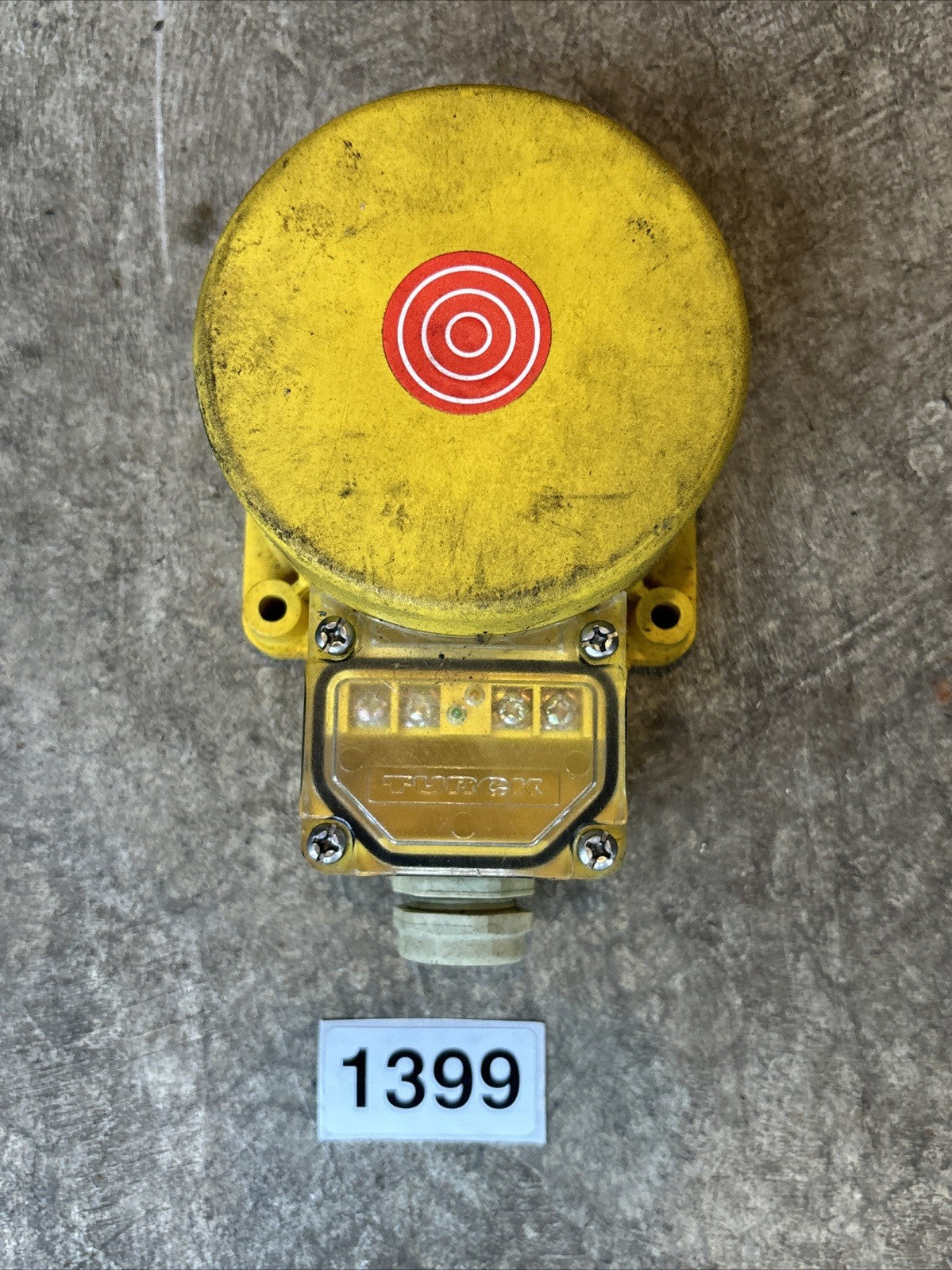 Turck inductive sensor Model Ni60 K90SR VN4x2/F20