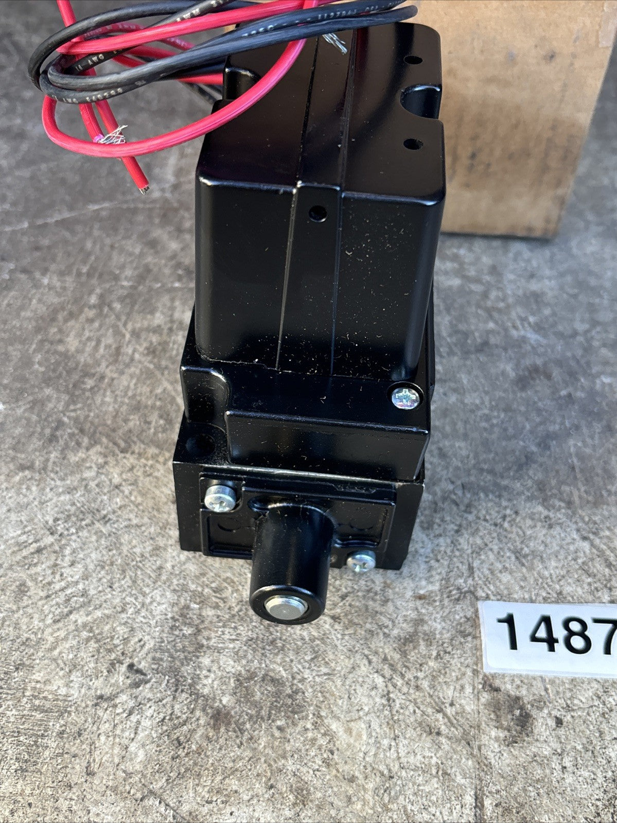 NEW PARKER SS40102501 PNEUMATIC SOLENOID VALVE 120VAC 150PSI NEW5